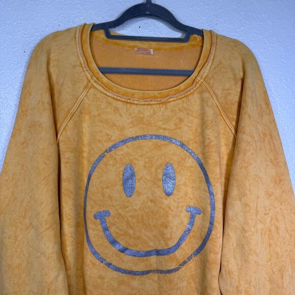 Free People Smiley Face Sweatshirt Womens Large FP Movement Sweater Yellow Boho - Picture 4 of 9